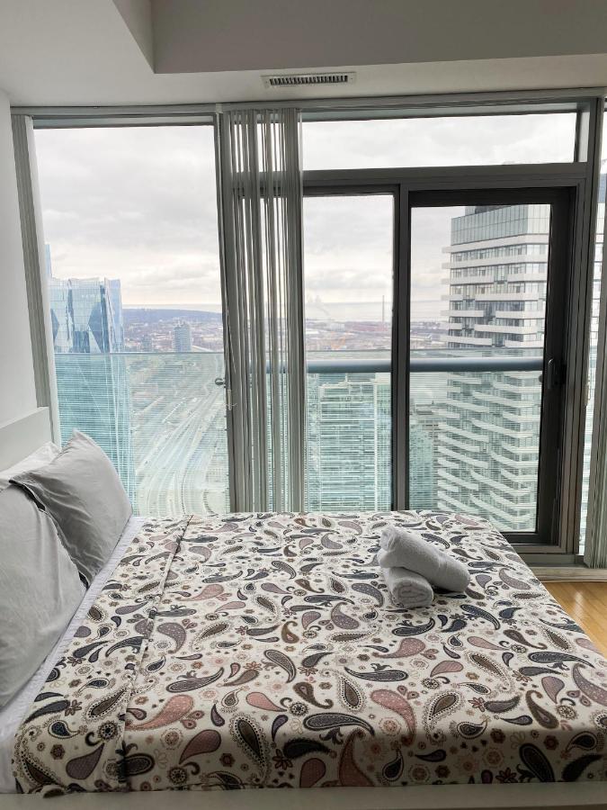 Ihost Suites Ice Condo Toronto Kültér fotó