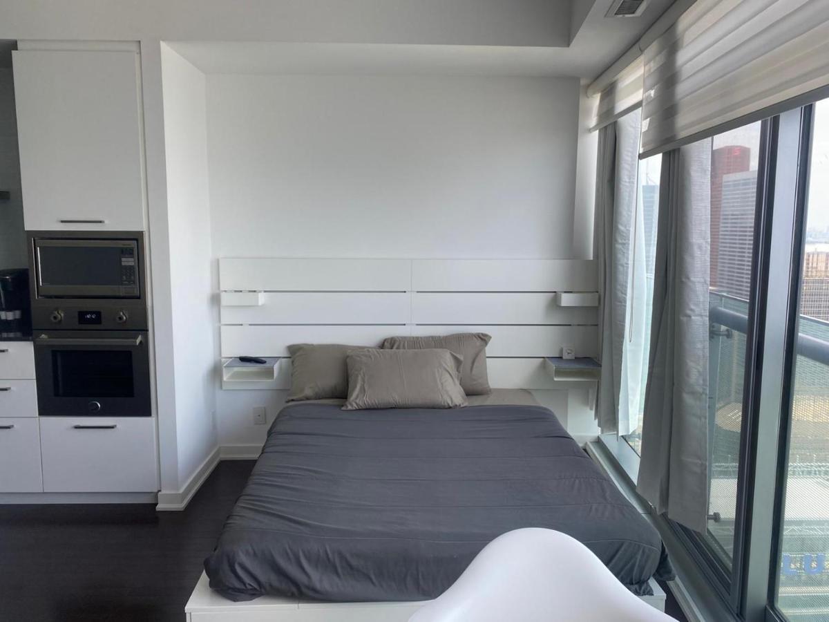Ihost Suites Ice Condo Toronto Kültér fotó